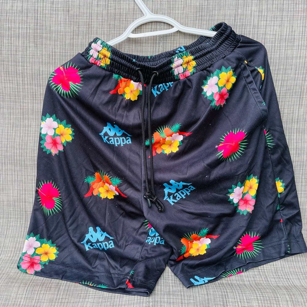 Black kappa shorts size M